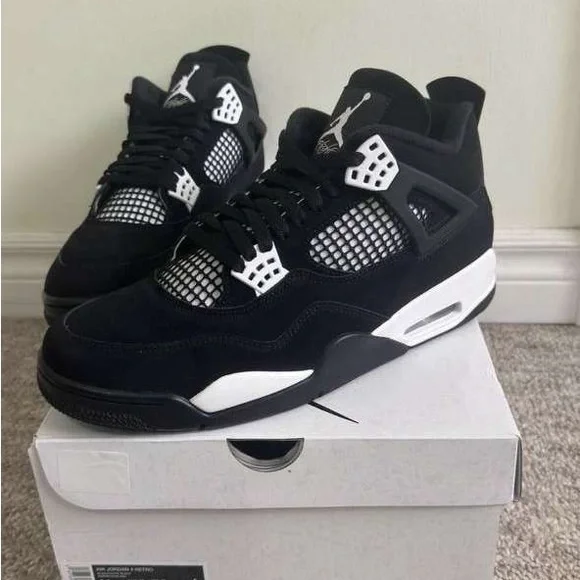 Jordan 4 White thunders - Picture 3 of 3